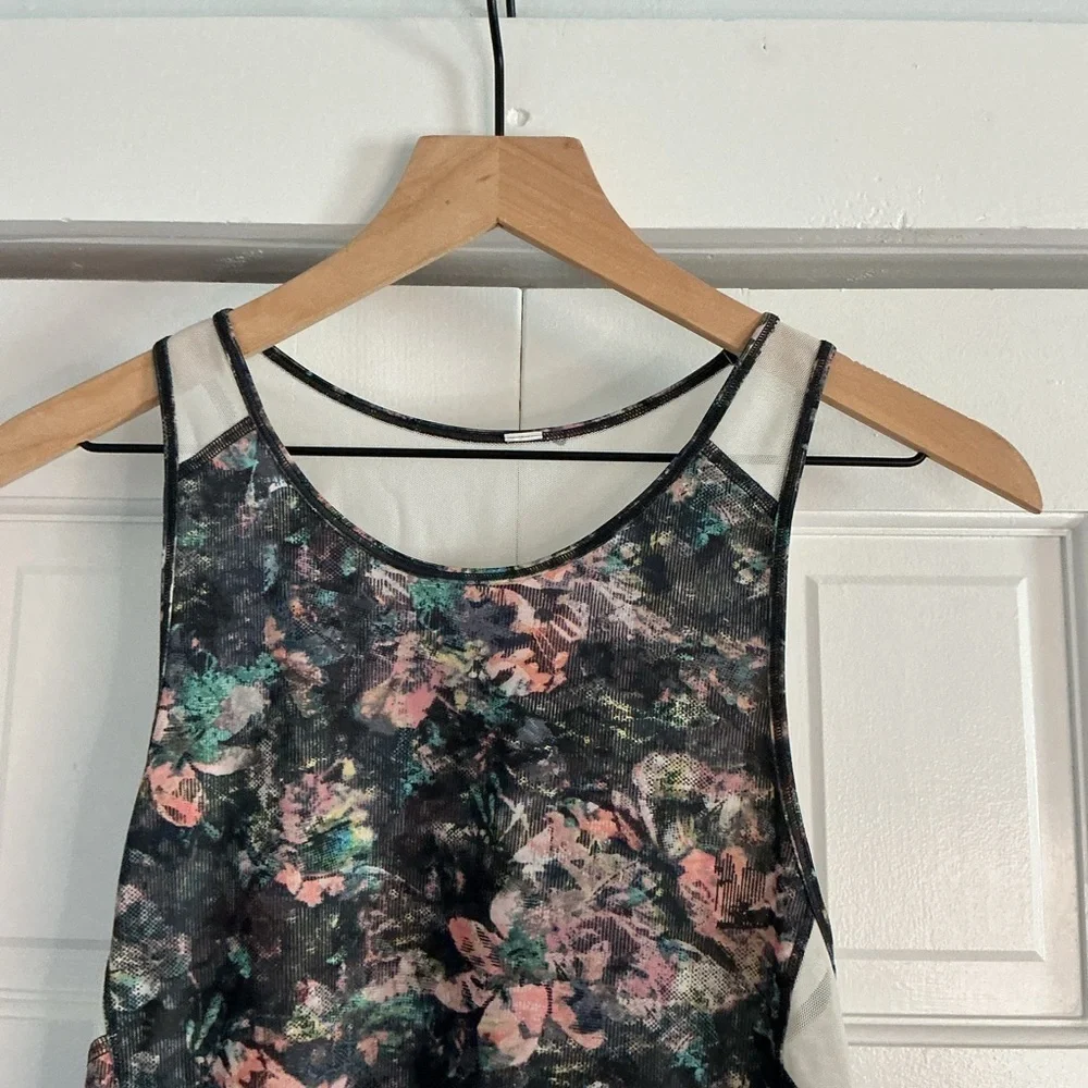Lululemon Sculpt Tank II mesh dapple daze size‎ small